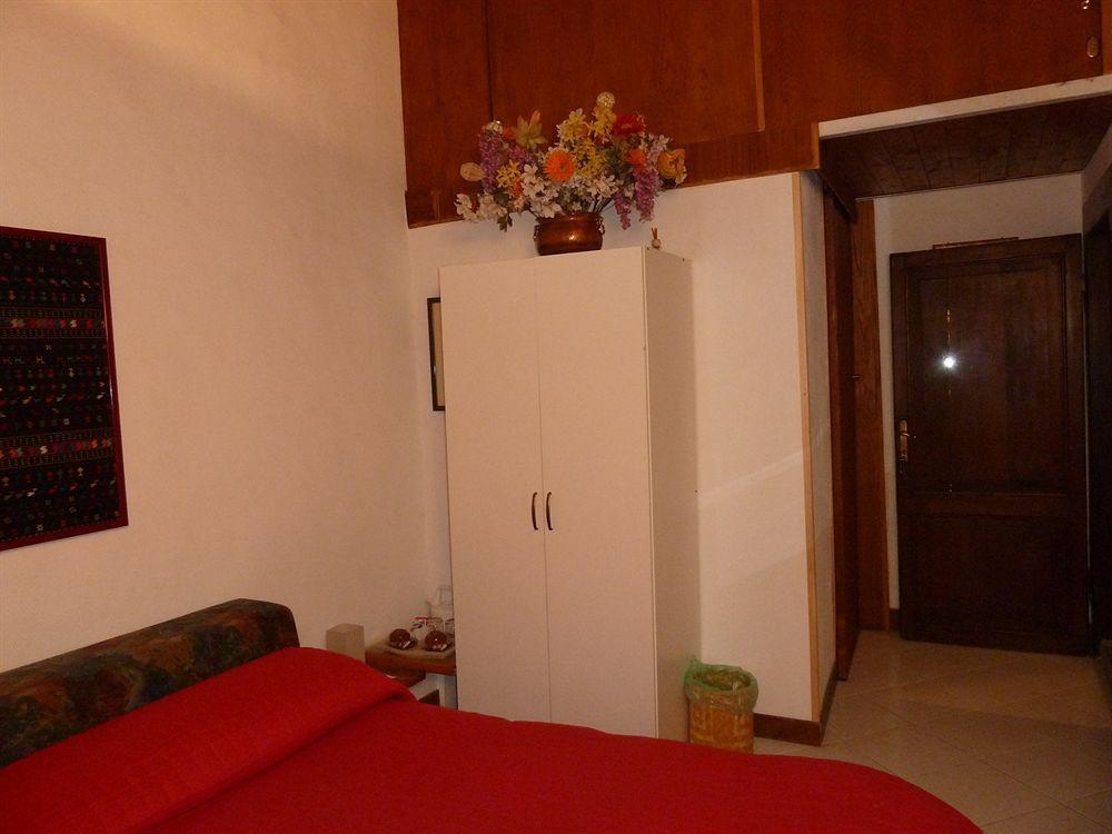 Bb Santa Rosa Bed & Breakfast Витербо Екстериор снимка