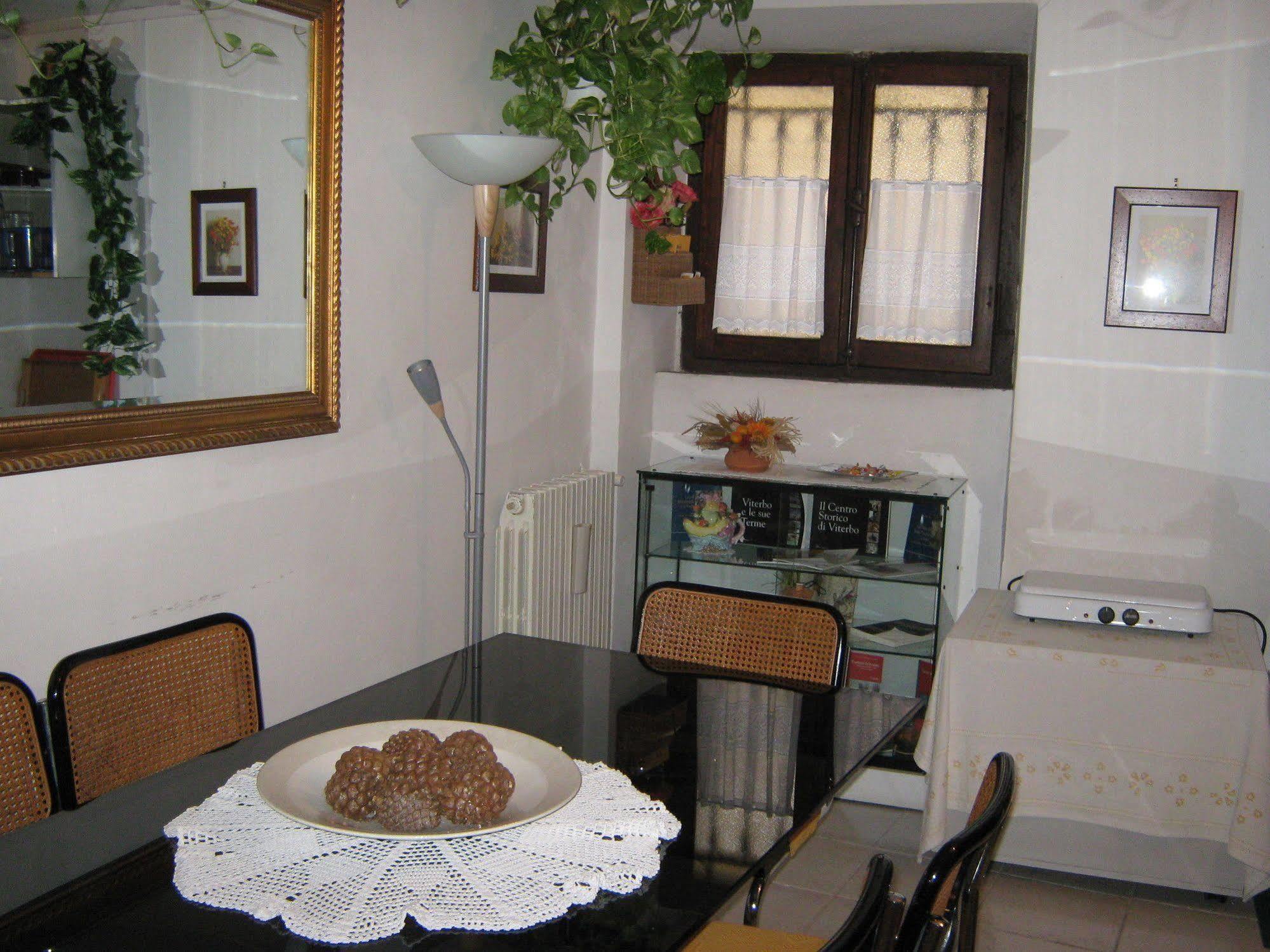 Bb Santa Rosa Bed & Breakfast Витербо Екстериор снимка